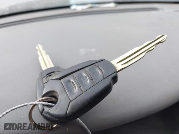 ✅ 2002 Kia Optima LX • VIN: KNAGD128225182377 • Lot: 41825710. Wystawiony na IAAI z przebiegiem 214 606 mil. Bezpłatny archiwum sprzedaży aukcyjnych z USA i szczegółowy raport historii pojazdu na DreamBid. Zdjęcie 11.