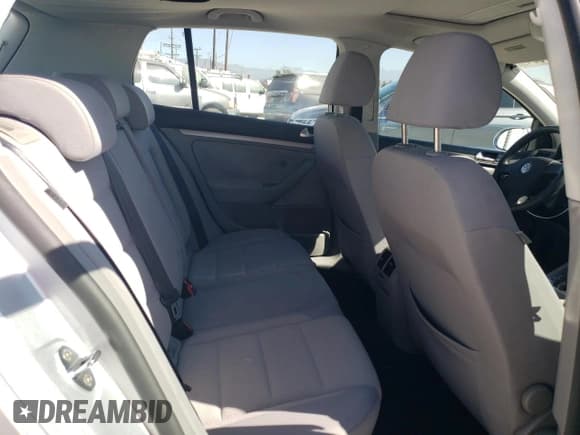 ✅ 2008 Volkswagen Rabbit S • VIN: WVWDB91K38W231340 • Lot: 78094594. Listed on Copart with 120,570 mi. Free auction sales archive from the USA and detailed vehicle history report at DreamBid. Image 10.