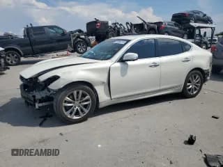 ✅ 2019 Infiniti Q70 Luxe • VIN: JN1BY1AP3KM505628 • Lot: 67434715. Listed on Copart with 85,633 mi. Free auction sales archive from the USA and detailed vehicle history report at DreamBid. Image 1.