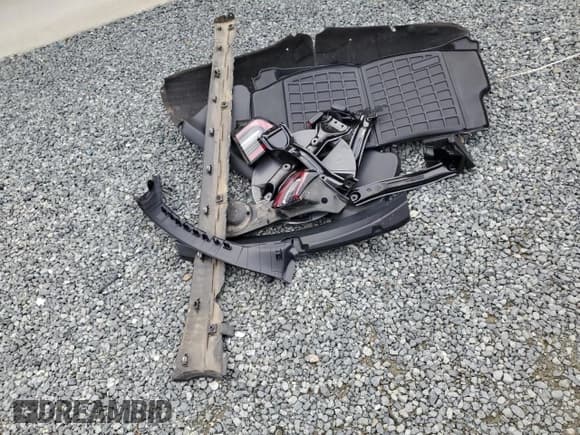 ✅ 2023 Tesla Model 3 • VIN: 5YJ3E1EA0PF452595 • Лот: 58491175. Опубликован ранее на Copart с пробегом 40 288 миль. Бесплатный доступ к архиву аукционных продаж из США и подробный отчёт об истории автомобиля на DreamBid. Изображение 12.