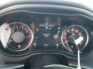 ✅ 2022 Dodge Challenger SXT • VIN: 2C3CDZAG2NH181580 • Lot: 80930863. Wystawiony na Copart z przebiegiem 29 646 mil. Bezpłatny archiwum sprzedaży aukcyjnych z USA i szczegółowy raport historii pojazdu na DreamBid. Zdjęcie 9.