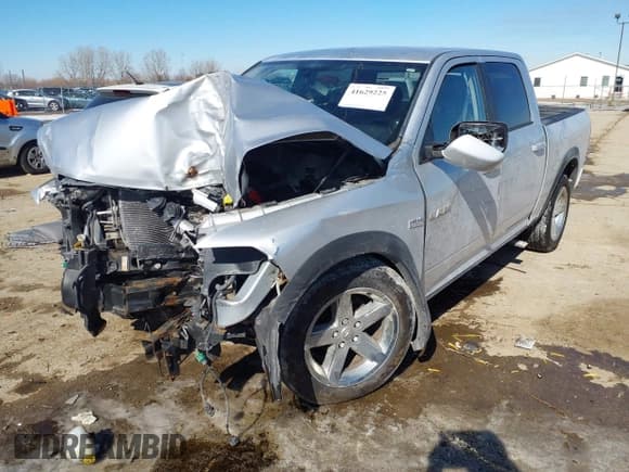 ✅ 2010 Dodge 1500 SLT • VIN: 1D7RV1CT3AS260229 • Lot: 41629225. Wystawiony na IAAI z przebiegiem 104 429 mil. Bezpłatny archiwum sprzedaży aukcyjnych z USA i szczegółowy raport historii pojazdu na DreamBid. Zdjęcie 21.