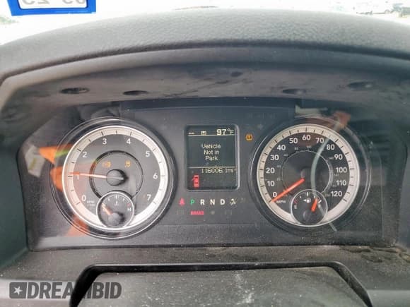 ✅ 2021 Ram 1500 SLT • VIN: 1C6RR6LGXMS530115 • Lot: 81822745. Wystawiony na Copart z przebiegiem 116 006 mil. Bezpłatny archiwum sprzedaży aukcyjnych z USA i szczegółowy raport historii pojazdu na DreamBid. Zdjęcie 9.