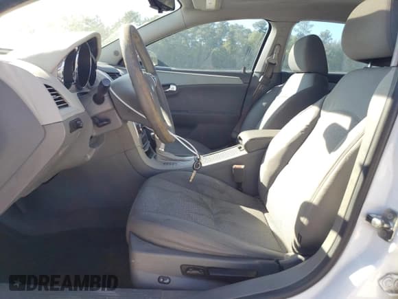 ✅ 2012 Chevrolet Malibu 1LT • VIN: 1G1ZC5E07CF302612 • Lot: 75459424. Listed on Copart with 191,837 mi. Free auction sales archive from the USA and detailed vehicle history report at DreamBid. Image 7.