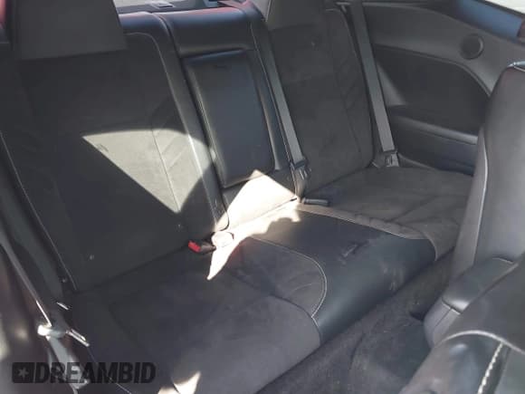 ✅ 2016 Dodge Challenger SRT Hellcat • VIN: 2C3CDZC95GH288477 • Lot: 43408176. Wystawiony na IAAI z przebiegiem 56 304 mil. Bezpłatny archiwum sprzedaży aukcyjnych z USA i szczegółowy raport historii pojazdu na DreamBid. Zdjęcie 8.