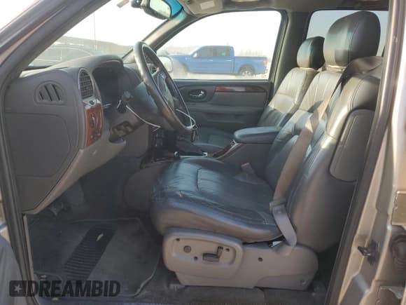 ✅ 2003 GMC Envoy SLE • VIN: 1GKES16S036203863 • Lot: 65560555. Wystawiony na Copart z przebiegiem 250 308 mil. Bezpłatny archiwum sprzedaży aukcyjnych z USA i szczegółowy raport historii pojazdu na DreamBid. Zdjęcie 7.