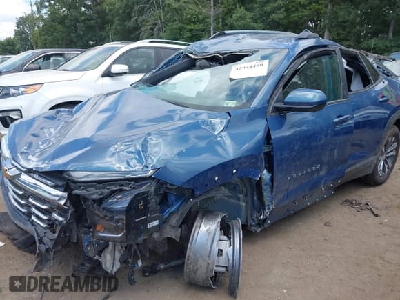 ✅ 2025 Chevrolet Equinox AWD LT • VIN: 3GNAXPEG6SL183903 • Lot: 42944409. Wystawiony na IAAI z przebiegiem 15 390 mil. Bezpłatny archiwum sprzedaży aukcyjnych z USA i szczegółowy raport historii pojazdu na DreamBid. Zdjęcie 17.