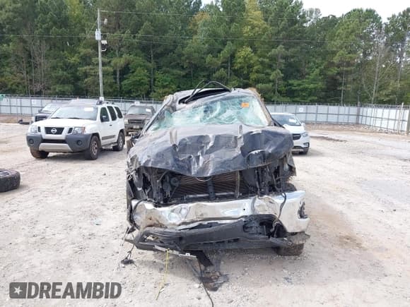 ✅ 2021 Chevrolet Silverado 1500 LTZ • VIN: 1GCUYGET8MZ143897 • Lot: 43296847. Wystawiony na IAAI z przebiegiem Nie podano. Bezpłatny archiwum sprzedaży aukcyjnych z USA i szczegółowy raport historii pojazdu na DreamBid. Zdjęcie 6.