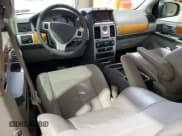 ✅ 2010 Chrysler Town & Country Limited • VIN: 2A4RR6DX4AR206916 • Лот: 89434685. Опубликован ранее на Copart с пробегом 121 277 миль. Бесплатный доступ к архиву аукционных продаж из США и подробный отчёт об истории автомобиля на DreamBid. Изображение 8.