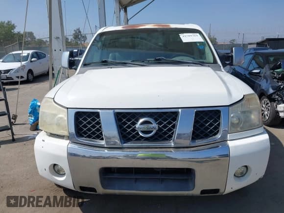 ✅ 2005 Nissan Titan LE • VIN: 1N6AA07BX5N573584 • Lot: 42709369. Listed on IAAI with 221,492 mi. Free auction sales archive from the USA and detailed vehicle history report at DreamBid. Image 12.