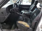 ✅ 2007 Chevrolet Silverado 2500HD LT3 • VIN: 1GCHK23D87F114522 • Lot: 64408885. Wystawiony na Copart z przebiegiem 386 636 mil. Bezpłatny archiwum sprzedaży aukcyjnych z USA i szczegółowy raport historii pojazdu na DreamBid. Zdjęcie 7.