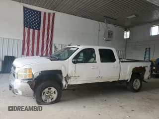 ✅ 2009 Chevrolet Silverado 2500HD LTZ • VIN: 1GCHK63K19F110787 • Лот: 60410245. Опубликован ранее на Copart с пробегом 316 034 миль. Бесплатный доступ к архиву аукционных продаж из США и подробный отчёт об истории автомобиля на DreamBid. Изображение 1.