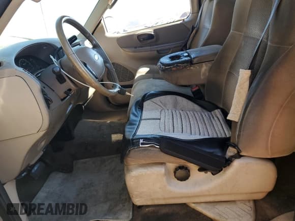 ✅ 2003 Ford F-150 XL • VIN: 1FTRX17253NA60931 • Lot: 82729965. Listed on Copart with 159,126 mi. Free auction sales archive from the USA and detailed vehicle history report at DreamBid. Image 7.