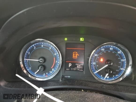 ✅ 2017 Toyota Corolla LE • VIN: 5YFBURHE0HP713600 • Лот: 89683225. Опубликован ранее на Copart с пробегом 119 114 миль. Бесплатный доступ к архиву аукционных продаж из США и подробный отчёт об истории автомобиля на DreamBid. Изображение 9.