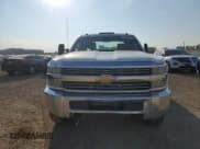 ✅ 2015 Chevrolet Silverado 2500HD Work Truck • VIN: 1GC1KUEG2FF170443 • Lot: 85096075. Wystawiony na Copart z przebiegiem 223 648 mil. Bezpłatny archiwum sprzedaży aukcyjnych z USA i szczegółowy raport historii pojazdu na DreamBid. Zdjęcie 5.