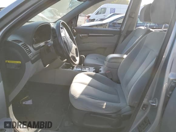✅ 2009 Hyundai Santa Fe Limited • VIN: 5NMSH13E39H301406 • Lot: 72622034. Listed on Copart with 114,723 mi. Free auction sales archive from the USA and detailed vehicle history report at DreamBid. Image 7.