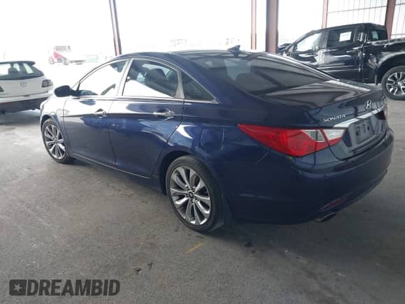 2012 Hyundai Sonata SE with VIN 5NPEC4AC6CH418549, listed as a IAAI auction lot 42967434 with Not provided miles and . Bid and sale history available at DreamBid. Image 3.