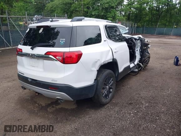 ✅ 2018 GMC Acadia SLT • VIN: 1GKKNMLS5JZ246851 • Lot: 42214757. Listed on IAAI with 66,224 mi. Free auction sales archive from the USA and detailed vehicle history report at DreamBid. Image 4.