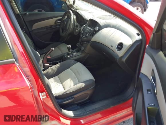 ✅ 2016 Chevrolet Cruze LS • VIN: 1G1PB5SH1G7202980 • Lot: 43130028. Listed on IAAI with 175,514 mi. Free auction sales archive from the USA and detailed vehicle history report at DreamBid. Image 5.