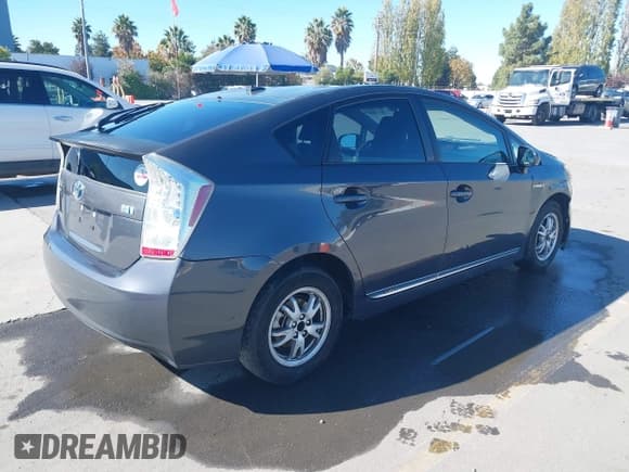 ✅ 2011 Toyota Prius I • VIN: JTDKN3DU2B0305267 • Lot: 43492022. Listed on IAAI with 206,085 mi. Free auction sales archive from the USA and detailed vehicle history report at DreamBid. Image 4.