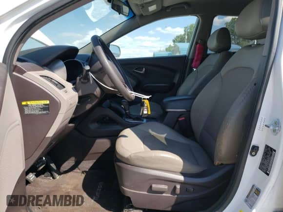 2015 Hyundai Tucson GLS with VIN KM8JTCAF3FU110022, listed as a Copart auction lot 47961694 with 60,354 mi miles and . Bid and sale history available at DreamBid. Image 7.