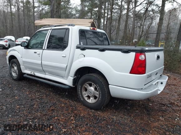 ✅ 2004 Ford Explorer Sport Trac XLS • VIN: 1FMZU77K44UB76622 • Лот: 43887364. Опубликован ранее на IAAI с пробегом 198 890 миль. Бесплатный доступ к архиву аукционных продаж из США и подробный отчёт об истории автомобиля на DreamBid. Изображение 3.