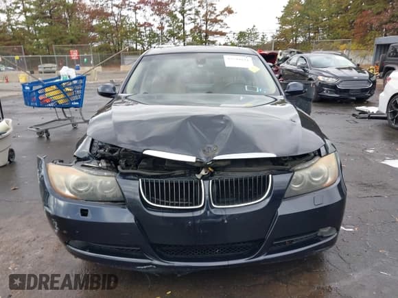 ✅ 2008 BMW 3 Series 328xi • VIN: WBAVC93558K042542 • Lot: 43549044. Listed on IAAI with 204,255 mi. Free auction sales archive from the USA and detailed vehicle history report at DreamBid. Image 12.