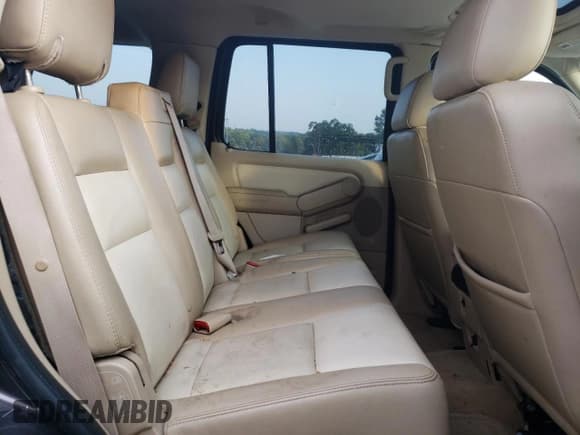 ✅ 2006 Ford Explorer Eddie Bauer • VIN: 1FMEU64E96UA86926 • Лот: 80810295. Опубликован ранее на Copart с пробегом 159 057 миль. Бесплатный доступ к архиву аукционных продаж из США и подробный отчёт об истории автомобиля на DreamBid. Изображение 11.