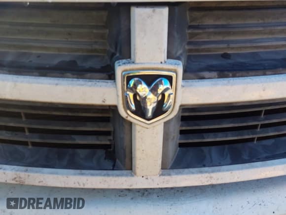 ✅ 2008 Dodge Avenger SE • VIN: 1B3LC46K28N210829 • Лот: 43498861. Опубликован ранее на IAAI с пробегом 348 834 миль. Бесплатный доступ к архиву аукционных продаж из США и подробный отчёт об истории автомобиля на DreamBid. Изображение 12.