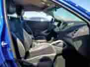 2013 Hyundai Veloster Turbo с VIN KMHTC6AE1DU164742, выставлен на аукционе Copart как лот 56278785 с пробегом 106 522 миль миль и Списание • Salvage title. История ставок и продаж доступна на DreamBid. Изображение 7.