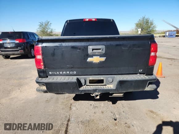 ✅ 2017 Chevrolet Silverado 1500 LT • VIN: 3GCUKREC8HG377976 • Lot: 86156325. Listed on Copart with 288,950 mi. Free auction sales archive from the USA and detailed vehicle history report at DreamBid. Image 6.