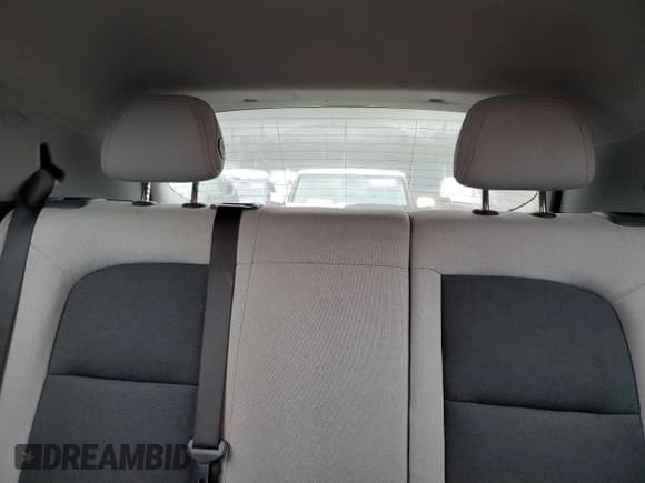 ✅ 2018 Chevrolet Bolt EV LT • VIN: 1G1FW6S00J4139492 • Lot: 82703334. Wystawiony na Copart z przebiegiem 38 912 mil. Bezpłatny archiwum sprzedaży aukcyjnych z USA i szczegółowy raport historii pojazdu na DreamBid. Zdjęcie 10.