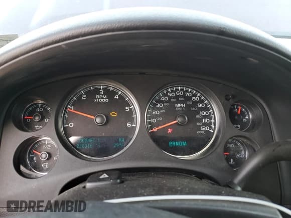 ✅ 2009 Chevrolet Suburban 1LT • VIN: 1GNFK26349R240430 • Lot: 43215215. Wystawiony na Copart z przebiegiem 228 316 mil. Bezpłatny archiwum sprzedaży aukcyjnych z USA i szczegółowy raport historii pojazdu na DreamBid. Zdjęcie 9.