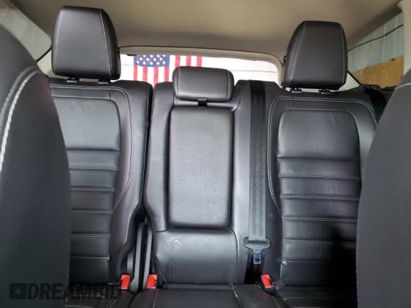 ✅ 2017 Ford Escape SE • VIN: 1FMCU9G93HUD78503 • Lot: 55392495. Wystawiony na Copart z przebiegiem 137 170 mil. Bezpłatny archiwum sprzedaży aukcyjnych z USA i szczegółowy raport historii pojazdu na DreamBid. Zdjęcie 10.