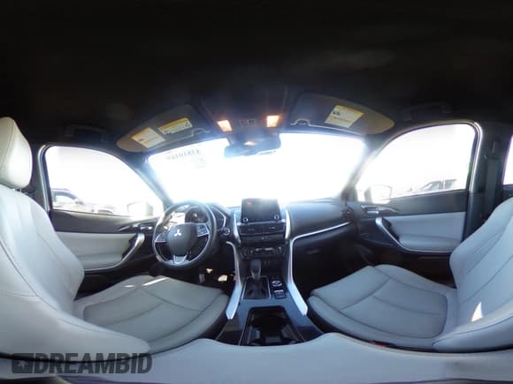 ✅ 2024 Mitsubishi Eclipse Cross SE • VIN: JA4ATWAA5RZ080775 • Lot: 43810169. Wystawiony na IAAI z przebiegiem 32 198 mil. Bezpłatny archiwum sprzedaży aukcyjnych z USA i szczegółowy raport historii pojazdu na DreamBid. Zdjęcie 18.