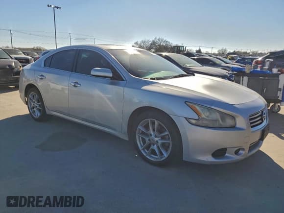 ✅ 2012 Nissan Maxima SV • VIN: 1N4AA5AP0CC858281 • Lot: 96415065. Listed on Copart with 135,571 mi. Free auction sales archive from the USA and detailed vehicle history report at DreamBid. Image 4.