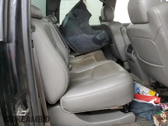 ✅ 2004 GMC Sierra 2500HD SLT • VIN: 1GTHK23234F205868 • Lot: 52229555. Wystawiony na Copart z przebiegiem 199 595 mil. Bezpłatny archiwum sprzedaży aukcyjnych z USA i szczegółowy raport historii pojazdu na DreamBid. Zdjęcie 10.