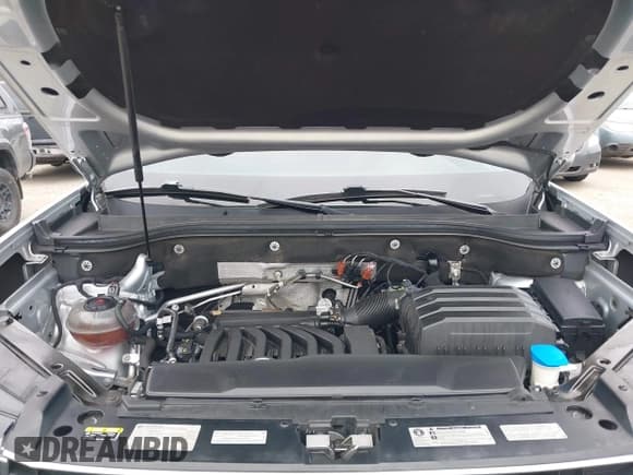 ✅ 2019 Volkswagen Atlas SE • VIN: 1V2UR2CA7KC559844 • Lot: 42488061. Listed on IAAI with 98,241 mi. Free auction sales archive from the USA and detailed vehicle history report at DreamBid. Image 10.