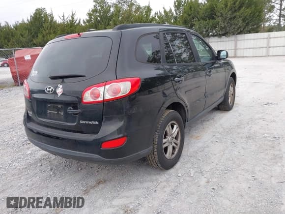 ✅ 2010 Hyundai Santa Fe GL • VIN: 5NMSG3AB6AH344732 • Lot: 41791133. Listed on IAAI with 144,668 mi. Free auction sales archive from the USA and detailed vehicle history report at DreamBid. Image 4.
