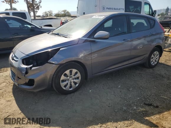 ✅ 2017 Hyundai Accent SE • VIN: KMHCT5AE0HU343726 • Лот: 74819044. Опубликован ранее на Copart с пробегом 101 808 миль. Бесплатный доступ к архиву аукционных продаж из США и подробный отчёт об истории автомобиля на DreamBid. Изображение 1.
