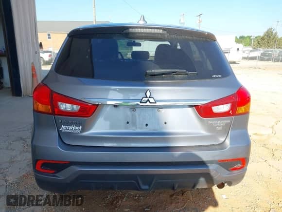 2018 Mitsubishi Outlander SE с VIN JA4AR3AW4JU006449, выставлен на аукционе IAAI как лот 42159454 с пробегом 84 336 миль миль и . История ставок и продаж доступна на DreamBid. Изображение 16.