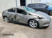 ✅ 2017 Chevrolet Volt LT • VIN: 1G1RA6S54HU126617 • Lot: 66978324. Wystawiony na Copart z przebiegiem 89 913 mil. Bezpłatny archiwum sprzedaży aukcyjnych z USA i szczegółowy raport historii pojazdu na DreamBid. Zdjęcie 4.