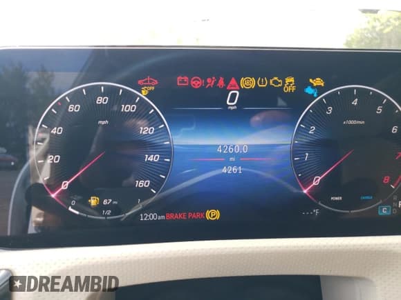 ✅ 2025 Mercedes-Benz CLA 250 • VIN: W1K5J4HB7SN497687 • Lot: 81081705. Listed on Copart with 4,261 mi. Free auction sales archive from the USA and detailed vehicle history report at DreamBid. Image 9.