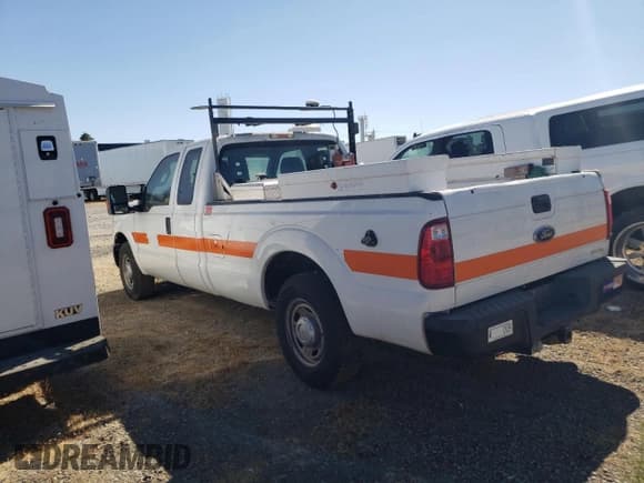 ✅ 2014 Ford F-250 XL • VIN: 1FT7X2A63EEA54976 • Lot: 68888625. Listed on Copart with 227,437 mi. Free auction sales archive from the USA and detailed vehicle history report at DreamBid. Image 2.