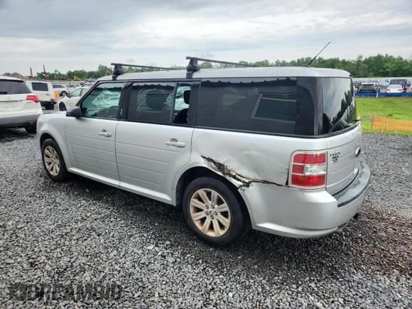 ✅ 2010 Ford Flex SE • VIN: 2FMGK5BC9ABA42708 • Лот: 63506705. Опубликован ранее на Copart с пробегом 134 076 миль. Бесплатный доступ к архиву аукционных продаж из США и подробный отчёт об истории автомобиля на DreamBid. Изображение 2.