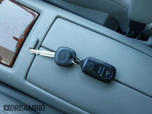 ✅ 2007 Toyota Highlander w/3rd Row • VIN: JTEEW21A870035561 • Lot: 43179322. Wystawiony na IAAI z przebiegiem 307 628 mil. Bezpłatny archiwum sprzedaży aukcyjnych z USA i szczegółowy raport historii pojazdu na DreamBid. Zdjęcie 11.