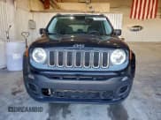 ✅ 2017 Jeep Renegade Sport • VIN: ZACCJBAB9HPG59738 • Lot: 93635845. Wystawiony na Copart z przebiegiem 130 949 mil. Bezpłatny archiwum sprzedaży aukcyjnych z USA i szczegółowy raport historii pojazdu na DreamBid. Zdjęcie 5.