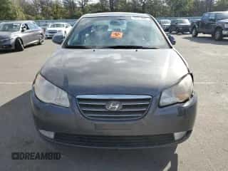 2008 Hyundai Elantra GLS z VIN KMHDU46D38U431939, wystawiony jako Copart lot #70577884 z przebiegiem 211 188 mil mil oraz Szkoda całkowita • Salvage title. Historia ofert i sprzedaży dostępna na DreamBid. Obrazek 5.