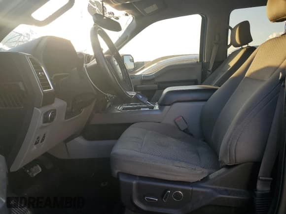 ✅ 2016 Ford F-150 XL • VIN: 1FTEW1CP2GKE60181 • Лот: 63390145. Опубликован ранее на Copart с пробегом 130 699 миль. Бесплатный доступ к архиву аукционных продаж из США и подробный отчёт об истории автомобиля на DreamBid. Изображение 7.