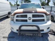 ✅ 2010 Dodge 1500 SLT • VIN: 1D7RV1CTXAS252581 • Lot: 54499325. Wystawiony na Copart z przebiegiem 198 644 mil. Bezpłatny archiwum sprzedaży aukcyjnych z USA i szczegółowy raport historii pojazdu na DreamBid. Zdjęcie 5.
